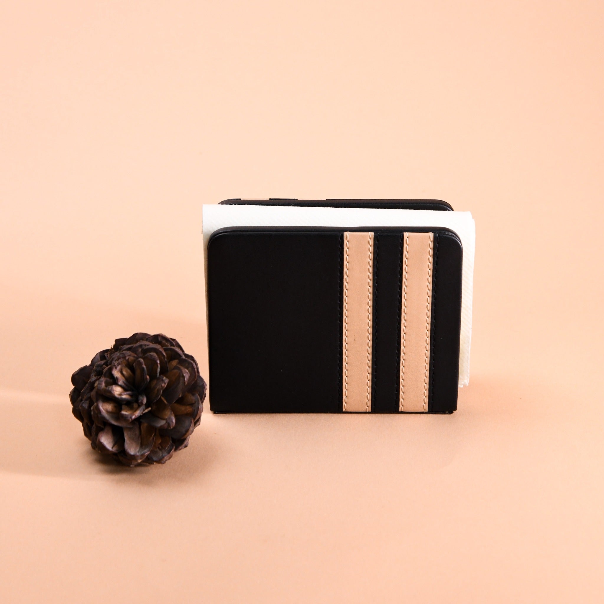 Alter Ego Tissue Holder