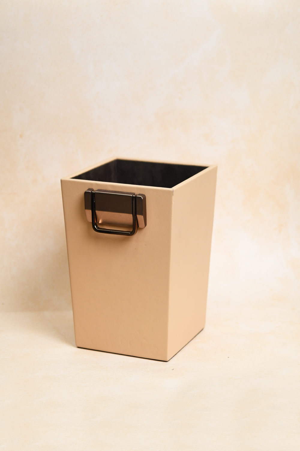 Vegan Leather Acier Dustbin